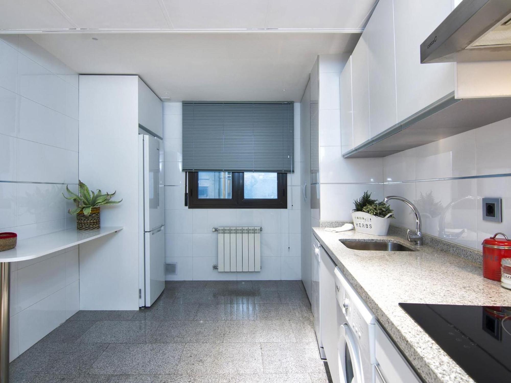 Elegant Town Hall Apartment With Views Гранада Екстериор снимка